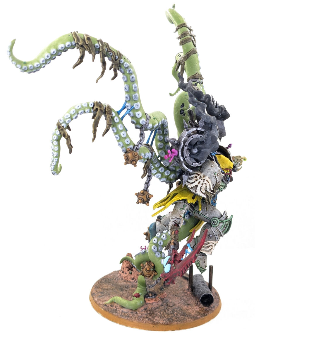 The same miniature from the side.